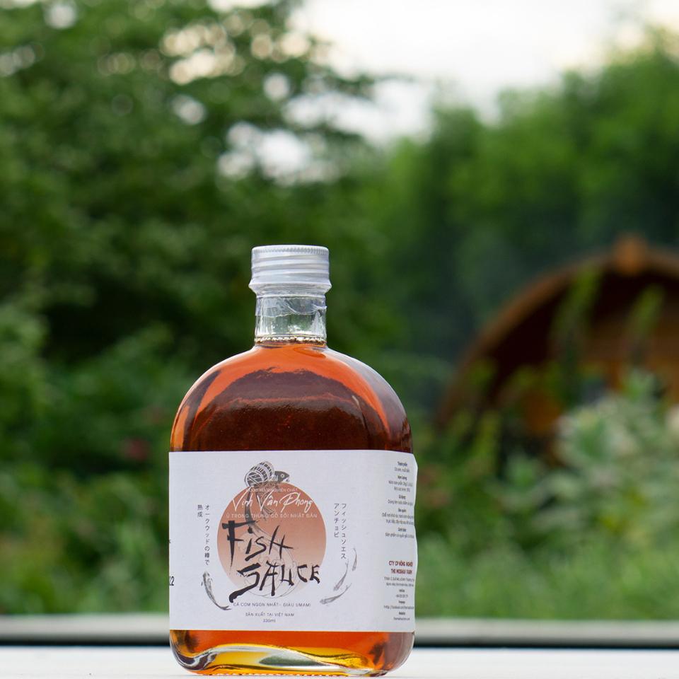 Nước mắm vịnh Vân Phong (hộp 2 chai 330ml) (DR0069-L01)-duoc-ban-tai-Minh Phát Emart