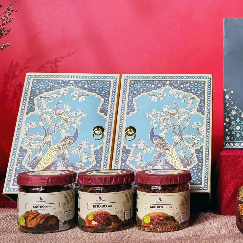 Hộp Quà Tết 2025 - Kim Phúc 01 (kèm túi)

 (DR0108-L01)-duoc-ban-tai-Minh Phát Emart