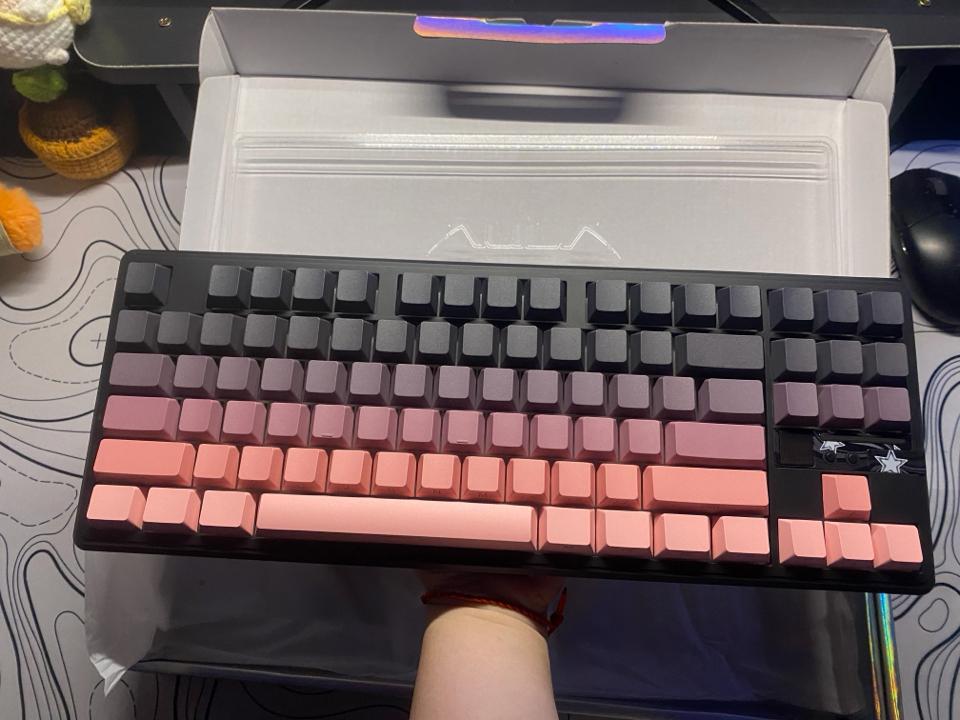 Aula F87 Pro V2-duoc-ban-tai-KA Studio Q7