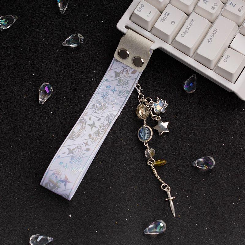 Dây đeo kèm charm ngôi sao hồng-duoc-ban-tai-KA Studio Q7