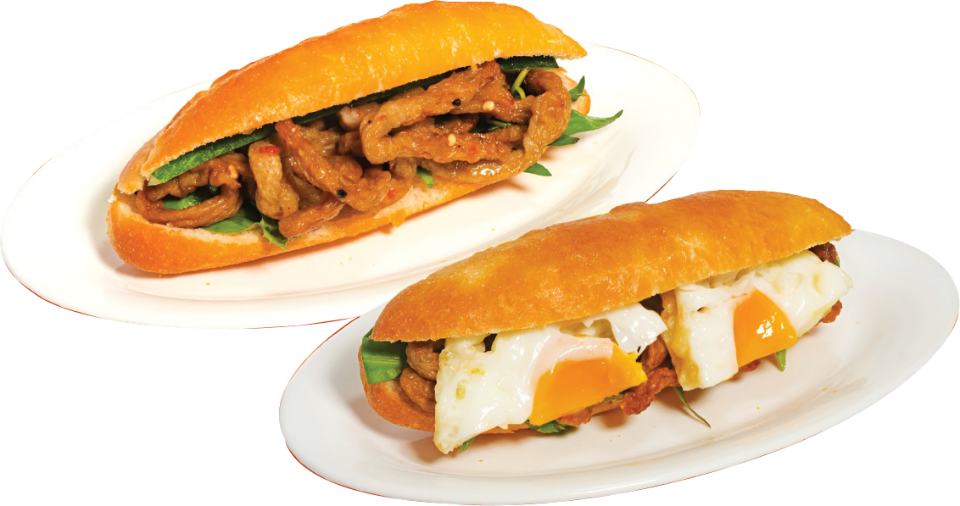 Bánh mì chả cá + trứng-duoc-ban-tai-Bánh Mì Má Hải - An Nhơn