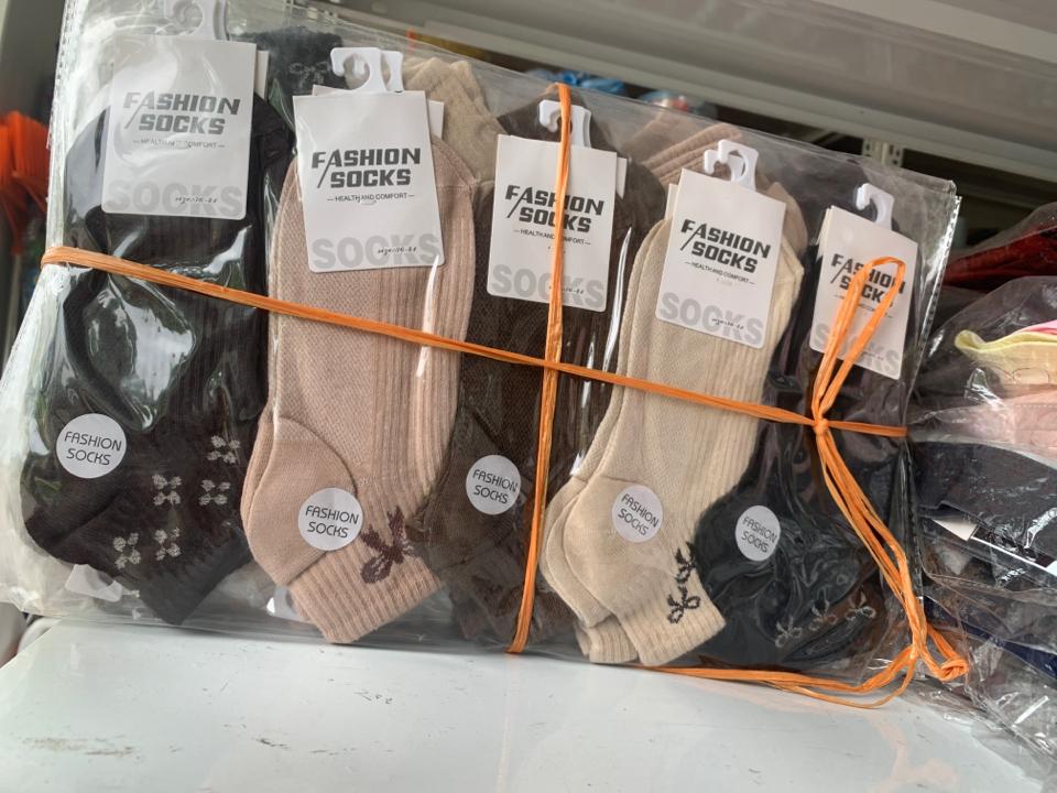 Tất nữ cổ ngắn họa tiết(cả sét 60k)-duoc-ban-tai-Trang Tròn-TRÙM BUÔN HÀNG HÓT