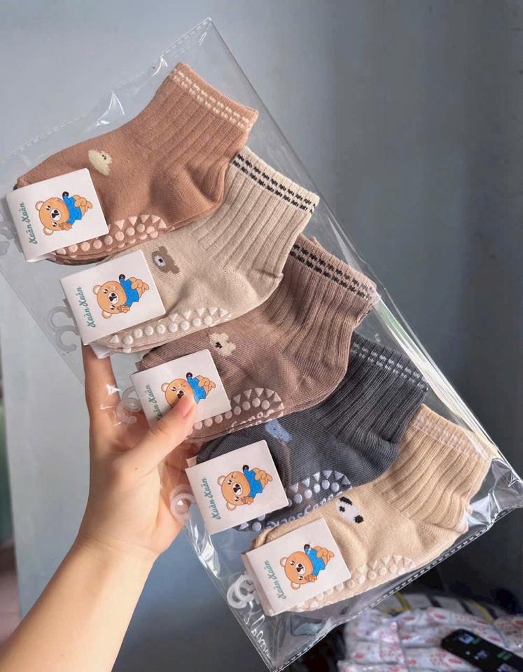 Tất trẻ em rúm +chống trượt(ca sét 65k)-duoc-ban-tai-Trang Tròn-TRÙM BUÔN HÀNG HÓT