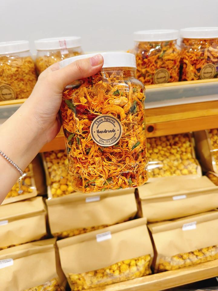 Khô gà-duoc-ban-tai-HEGEN Milktea