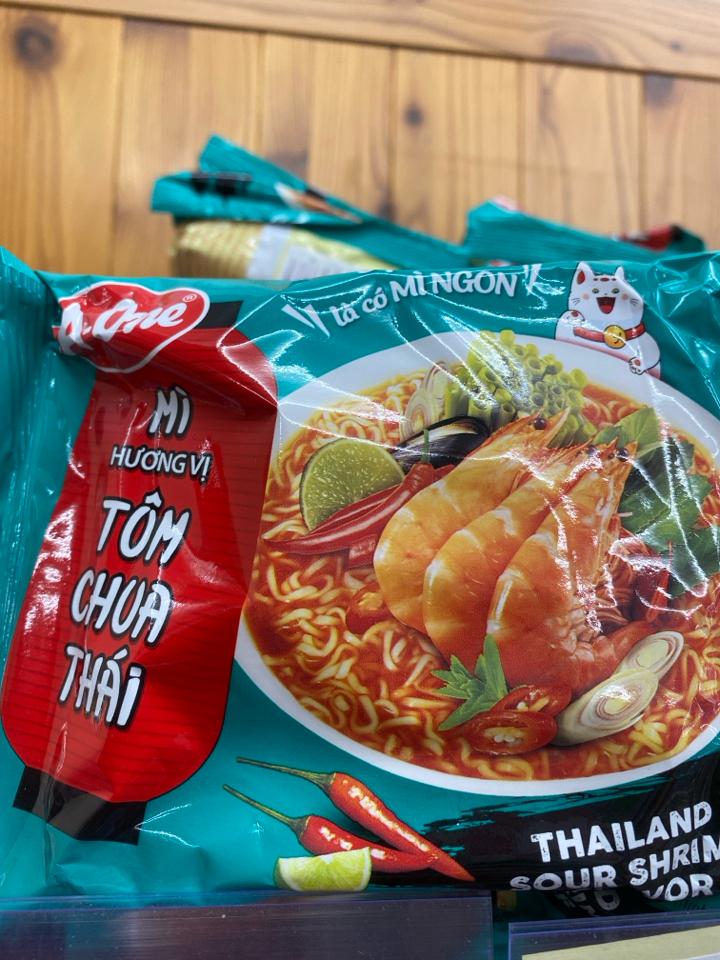 Mi tôm chua cay thái -duoc-ban-tai-XUAN SHOP RANZAN