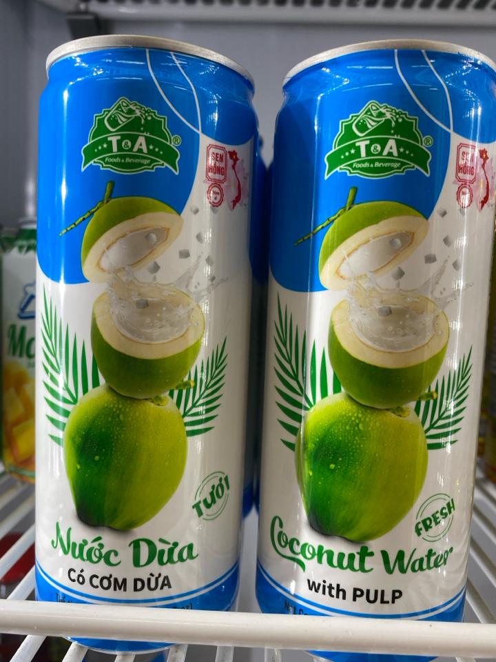 Nước dừa có cùi-duoc-ban-tai-XUAN SHOP RANZAN