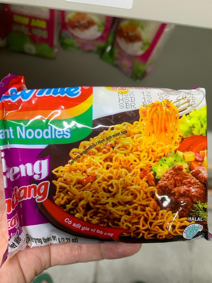 Mì xào Indo(vị bò cay)-duoc-ban-tai-XUAN SHOP RANZAN