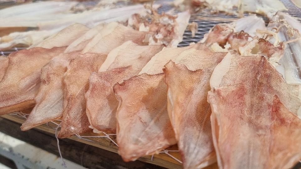 MỰC KHÔ XẺ TAY-duoc-ban-tai-Hải Sản Xuân Tiếng