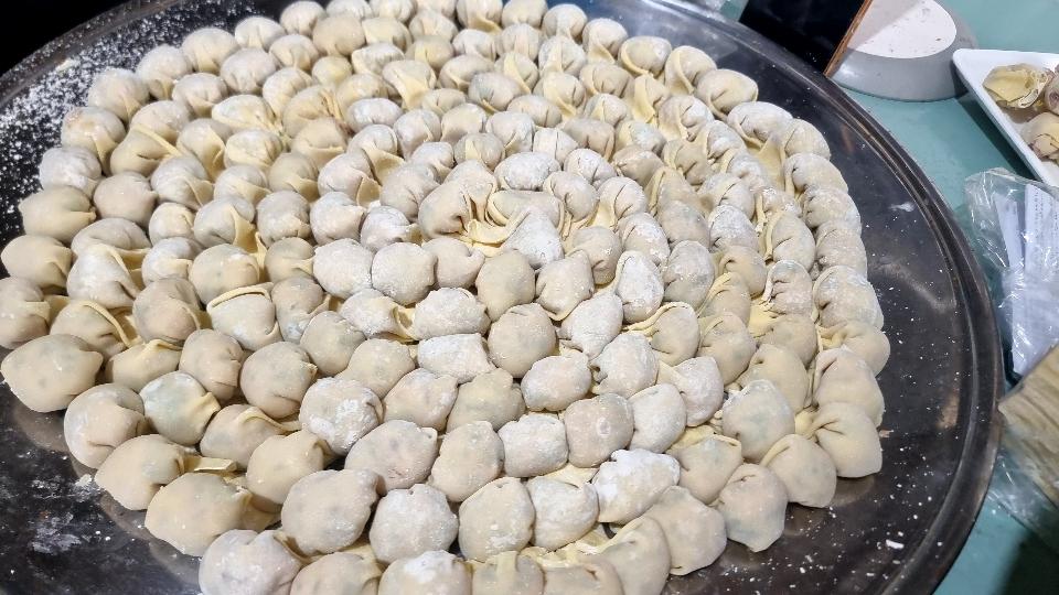 Hoành thánh vĩ 250gr-duoc-ban-tai-Hải Sản Xuân Tiếng