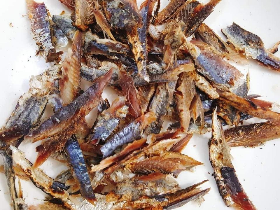 Khô cá trích làm sạch-duoc-ban-tai-Hải Sản Xuân Tiếng