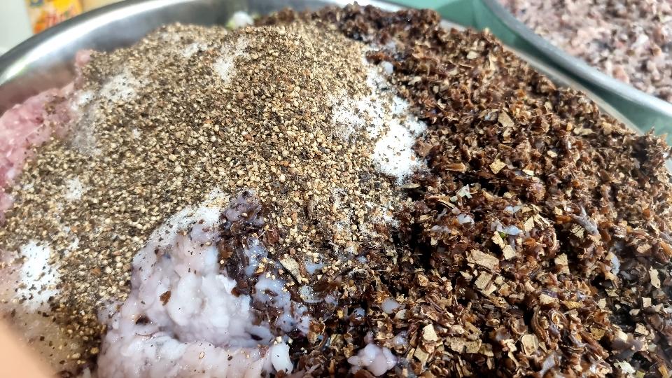 Nhân mực nhồi thịt-duoc-ban-tai-Hải Sản Xuân Tiếng
