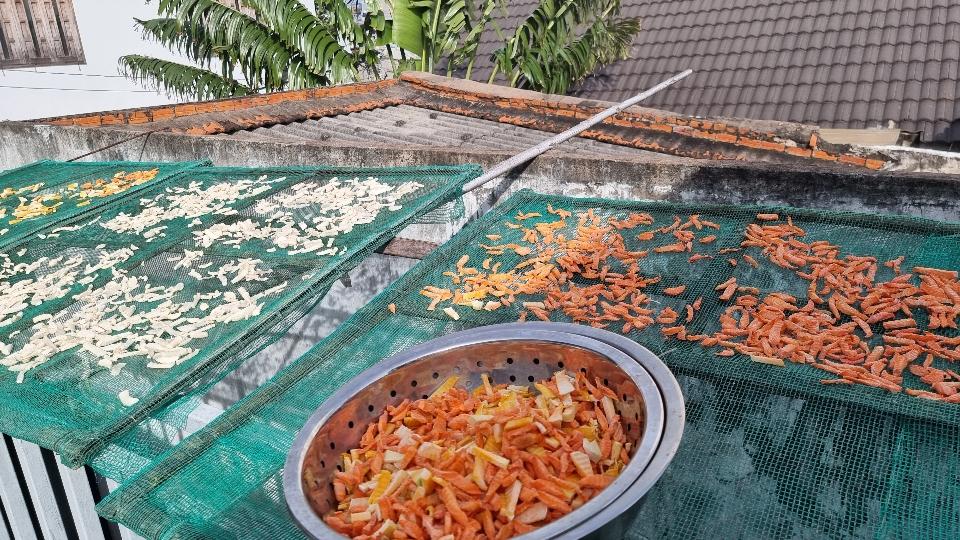 Dưa món-duoc-ban-tai-Hải Sản Xuân Tiếng