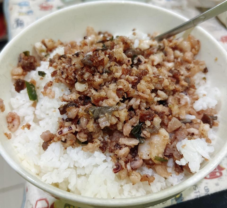 Nhân mực nhồi thịt-duoc-ban-tai-Hải Sản Xuân Tiếng
