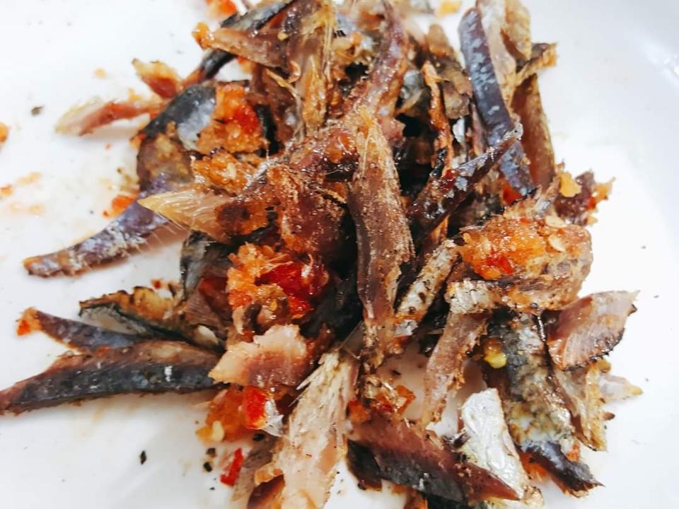 Khô cá trích-duoc-ban-tai-Hải Sản Xuân Tiếng