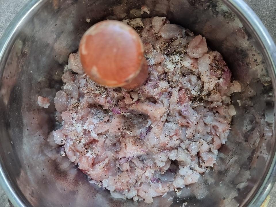 Chả cá nạo thịt-duoc-ban-tai-Hải Sản Xuân Tiếng