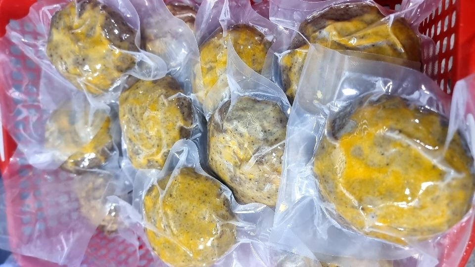 Chả cá hấp-duoc-ban-tai-Hải Sản Xuân Tiếng