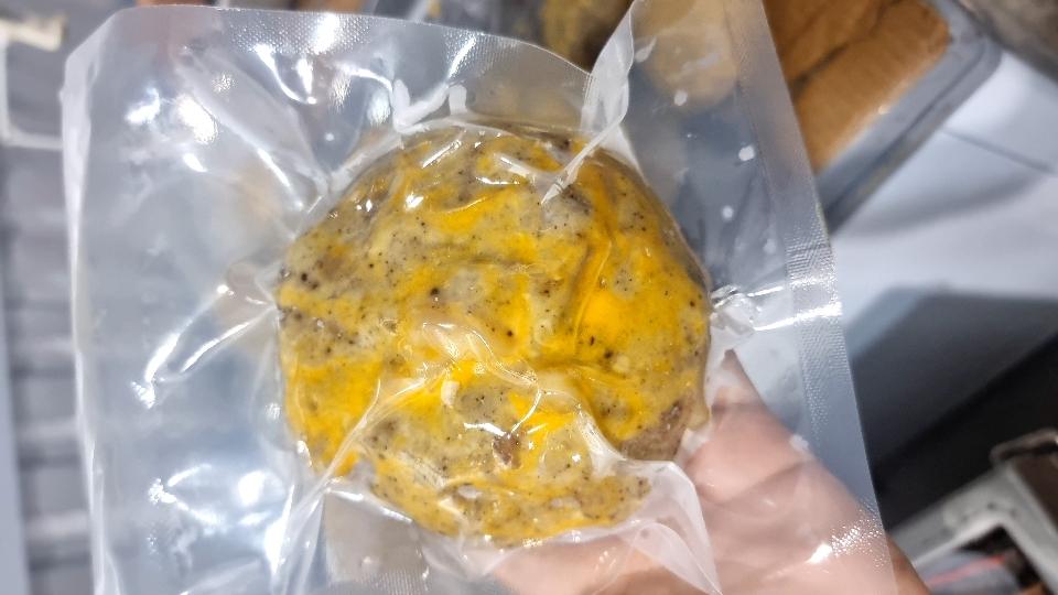 Chả cá hấp-duoc-ban-tai-Hải Sản Xuân Tiếng