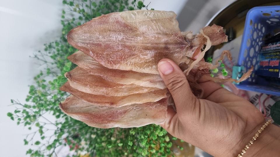 KHÔ MỰC CÂU-duoc-ban-tai-Hải Sản Xuân Tiếng