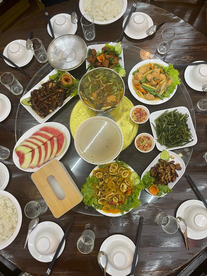 Menu Việt Nam-duoc-ban-tai-Dragon restaurant pattaya