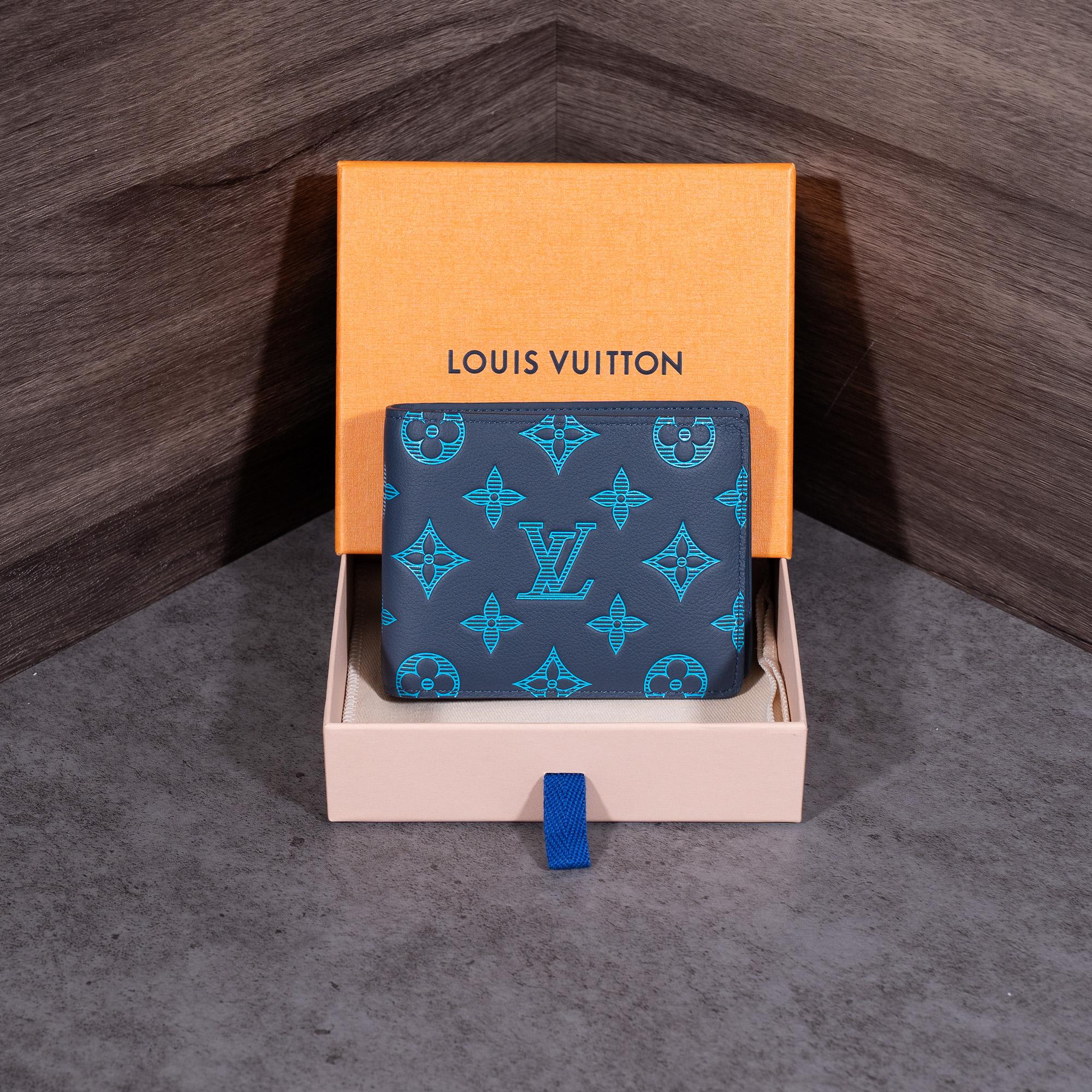 Ví ngắn LV Multiple Wallet Monogram Shadow Navy Blue NewFullbox-duoc-ban-tai-AnDi Authentic Luxury