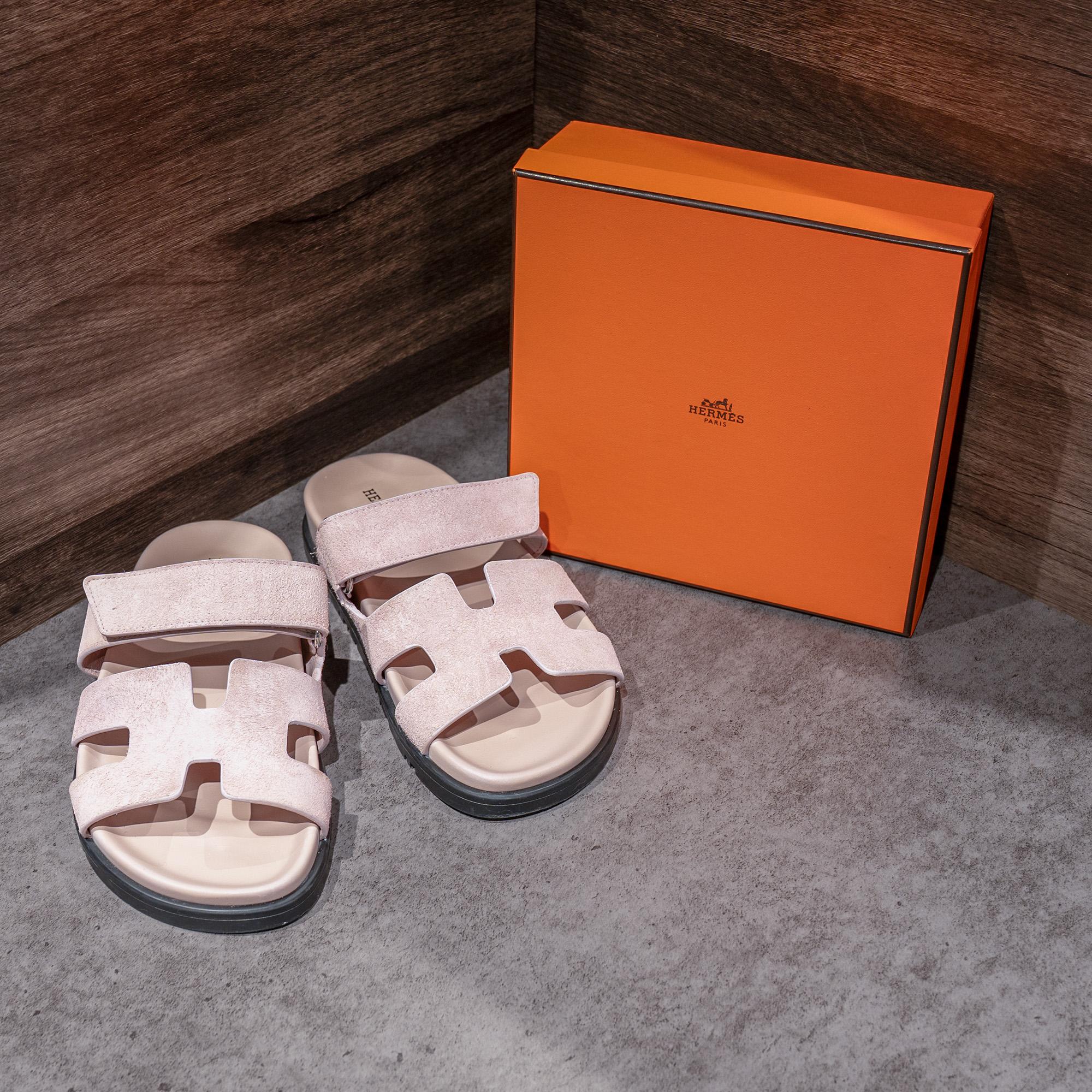 Sandal Hm Hồng da lộn 98%-duoc-ban-tai-AnDi Authentic Luxury