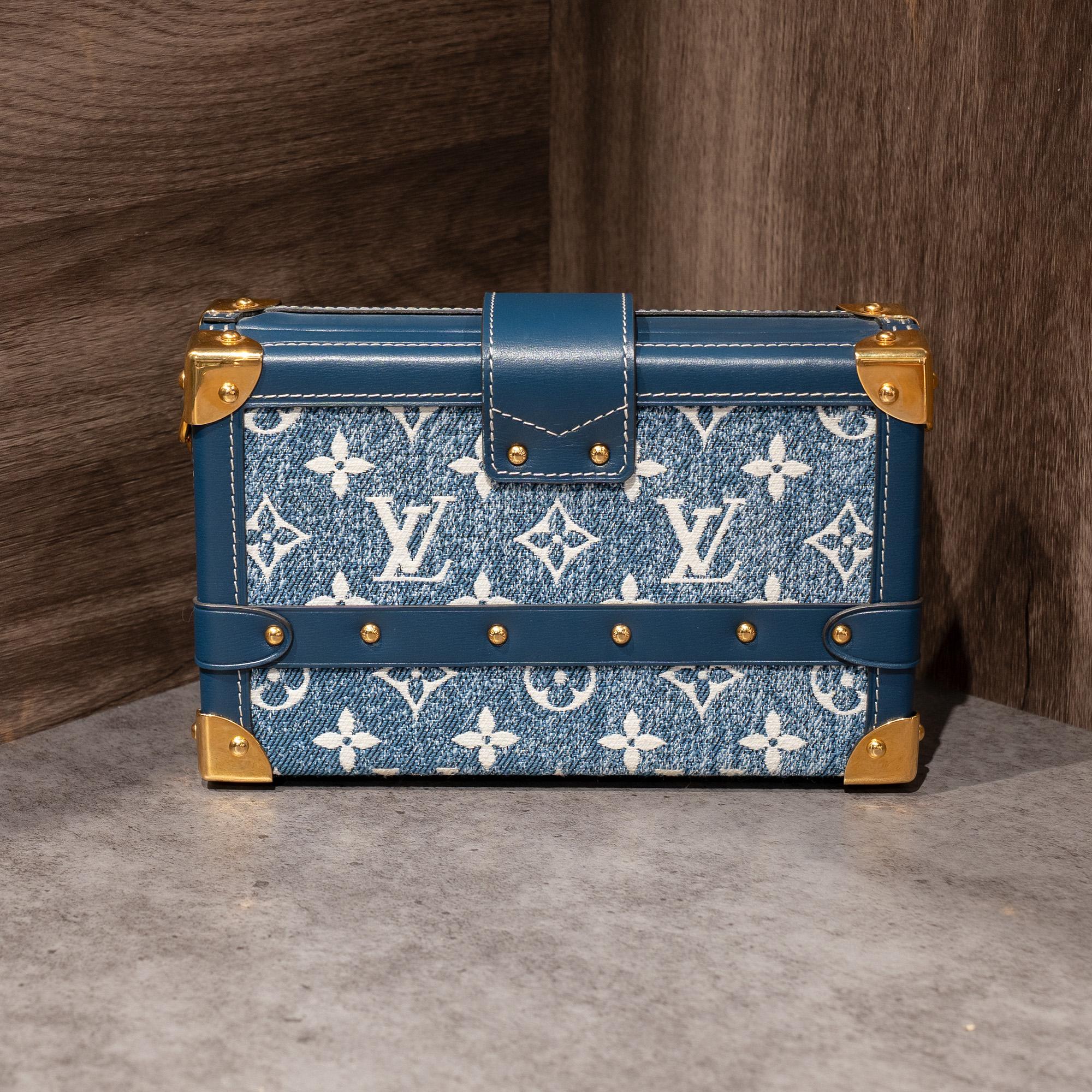 LV Petite Malle Denim Monogram 99%-duoc-ban-tai-AnDi Authentic Luxury
