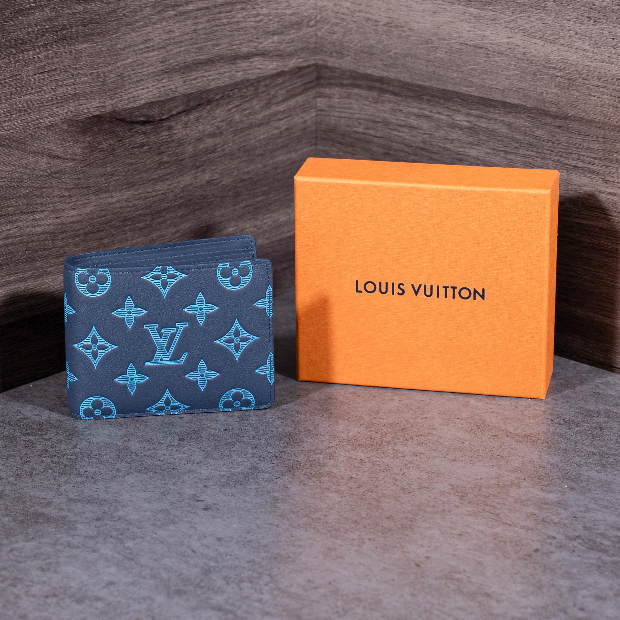 Ví ngắn LV Multiple Wallet Monogram Shadow Navy Blue NewFullbox-duoc-ban-tai-AnDi Authentic Luxury