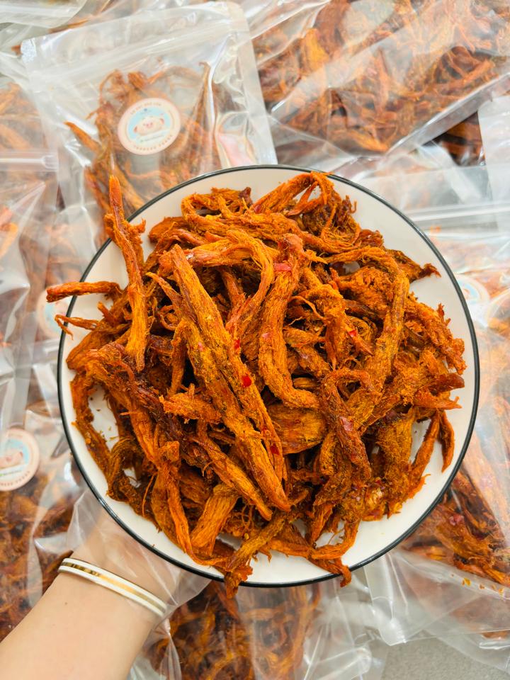 Bò miếng xé sợi-duoc-ban-tai-Trangsu Foods