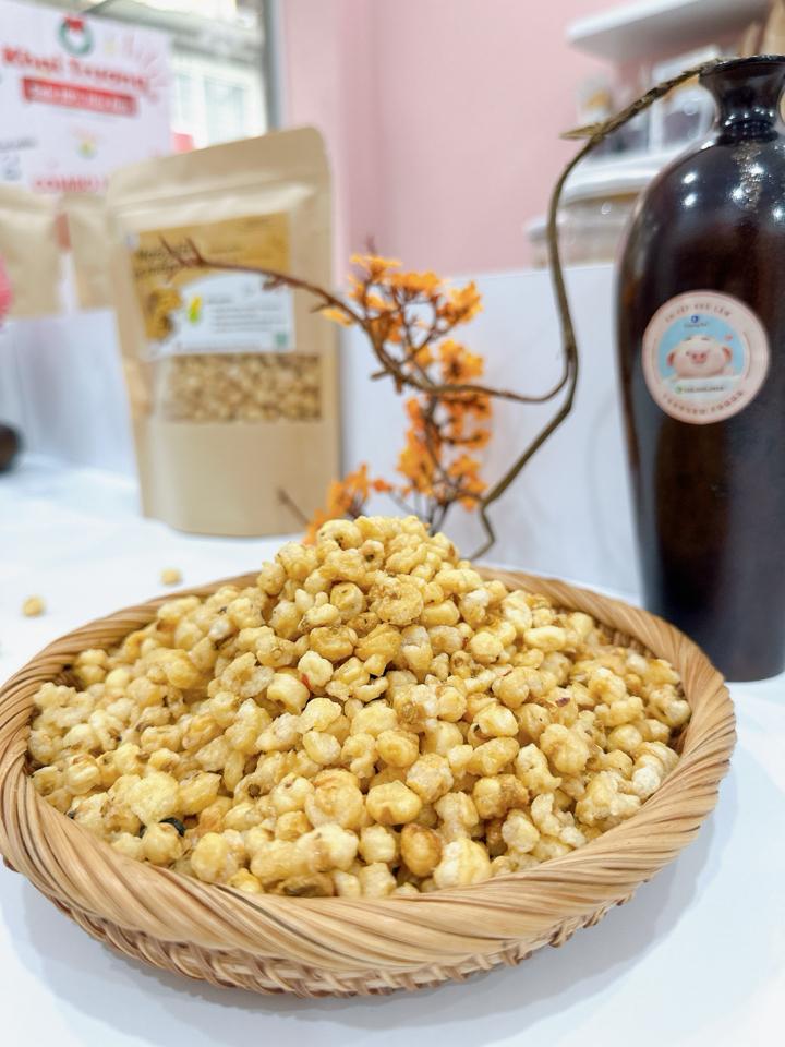 Ngô giòn xóc mắm cay-duoc-ban-tai-Trangsu Foods