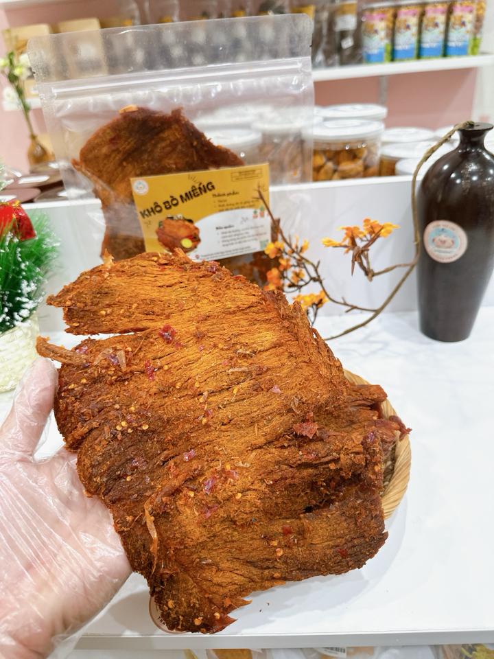 Bò Khô Miếng -duoc-ban-tai-Trangsu Foods