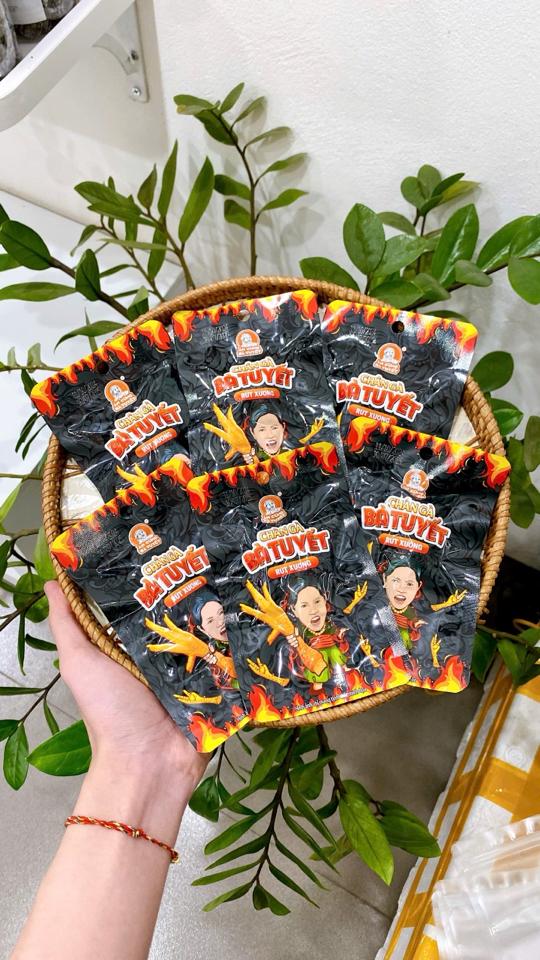 Chân gà bà Tuyết rút xương-duoc-ban-tai-Trangsu Foods