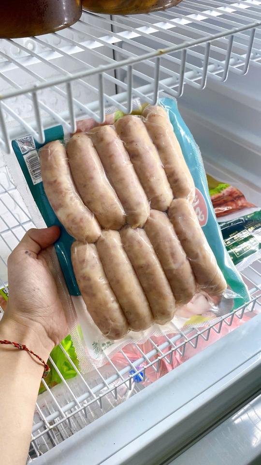 Lạp xưởng Trung Quốc-duoc-ban-tai-Trangsu Foods