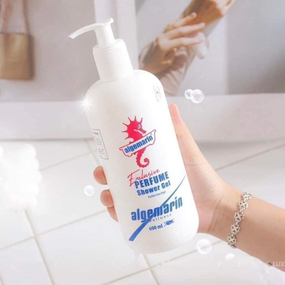 sữa tắm cá ngựa-duoc-ban-tai-Cỏ ba lá-Shop