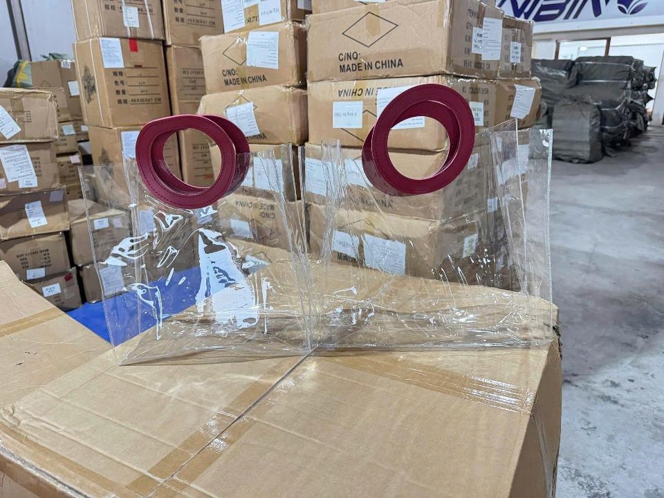 Túi đựng vuông-duoc-ban-tai-Phụ kiện & Quà Tết 369 Mỹ Hạnh