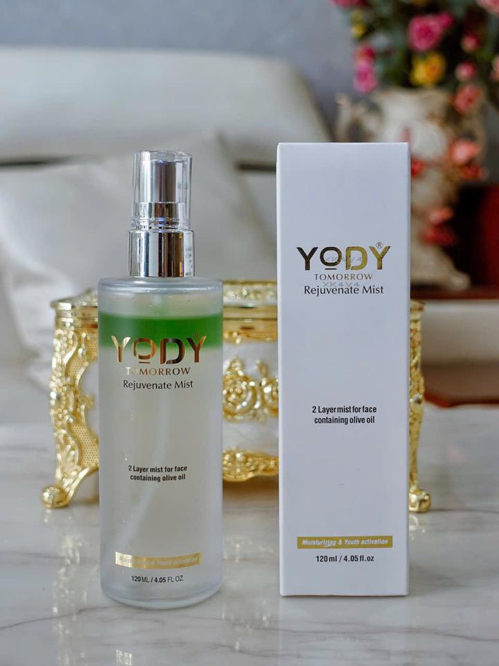  Xịt Khoáng Dưỡng Sáng Căng Bóng Da Từ Thiên Nhiên YODY TOMORROW-duoc-ban-tai-❣️ 𝐘𝐎𝐃𝐘 𝐏𝐇𝐔̛𝐎̛𝐍𝐆 𝐀𝐍𝐇 ❣️ NGUYỄN TRÂN