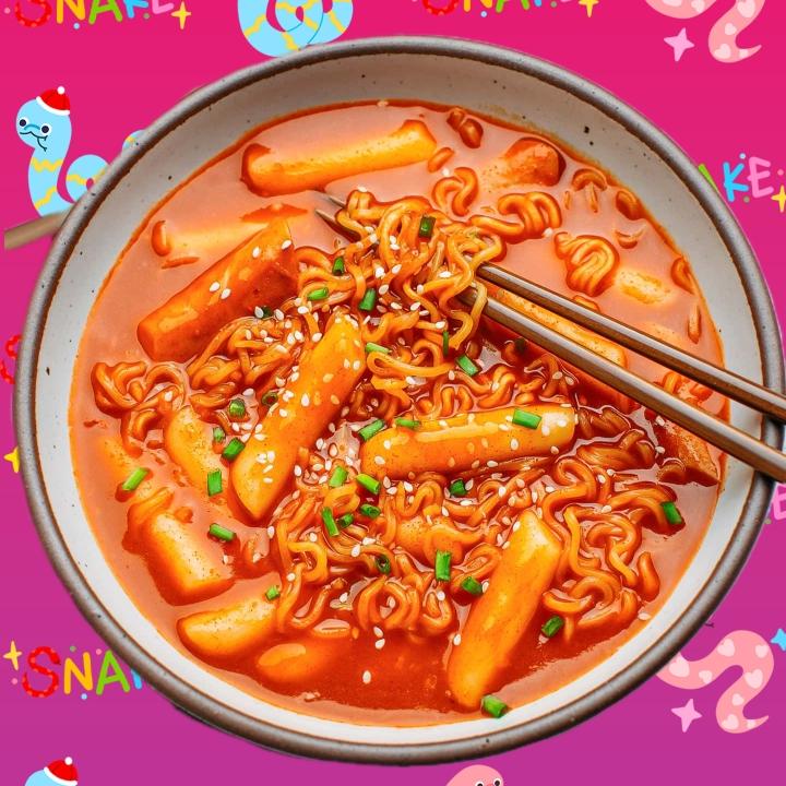 Mỳ Rabokki -duoc-ban-tai-Tteokbokki Qlinh
