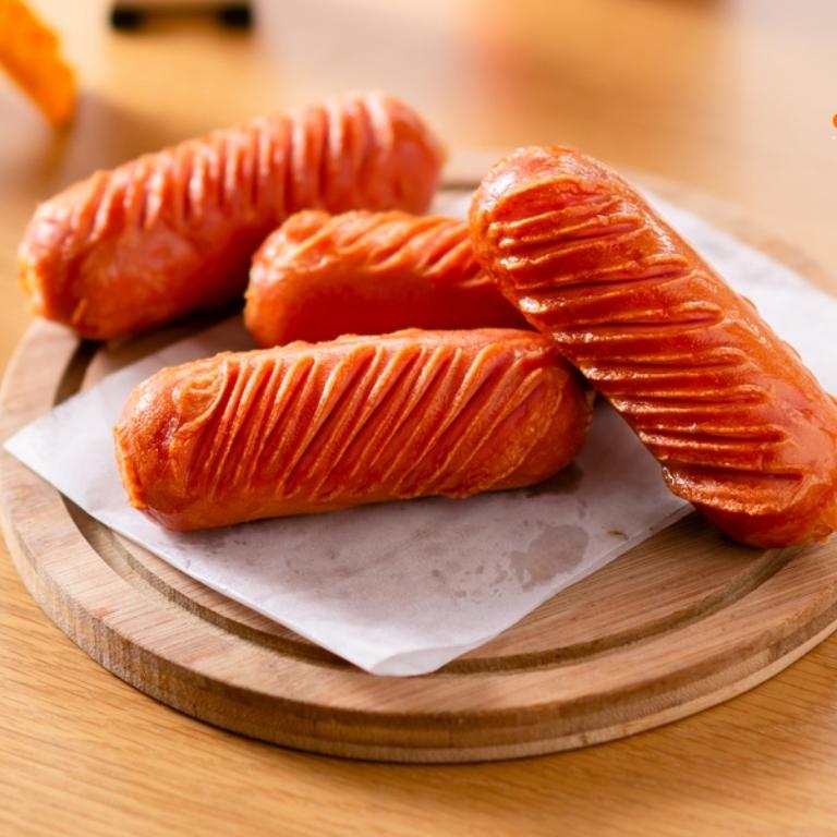 Xúc xích chiên-duoc-ban-tai-Tteokbokki Qlinh