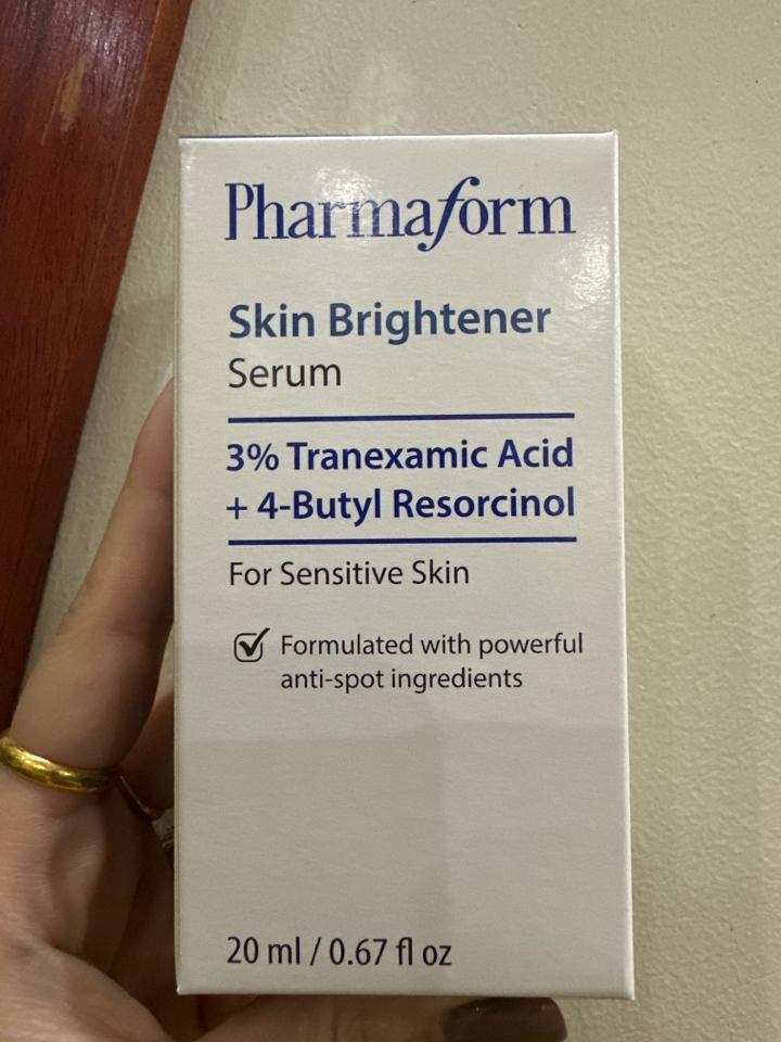 Serum sáng da mờ thâm pharmaform-duoc-ban-tai-Nguyễn hải yến