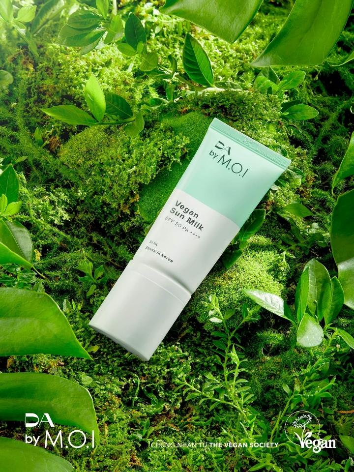 Kem Chống Nắng Thuần Chay DA BY M.O.I Vegan Sunmilk 50ml-duoc-ban-tai-Hương Linh's Cosmetics