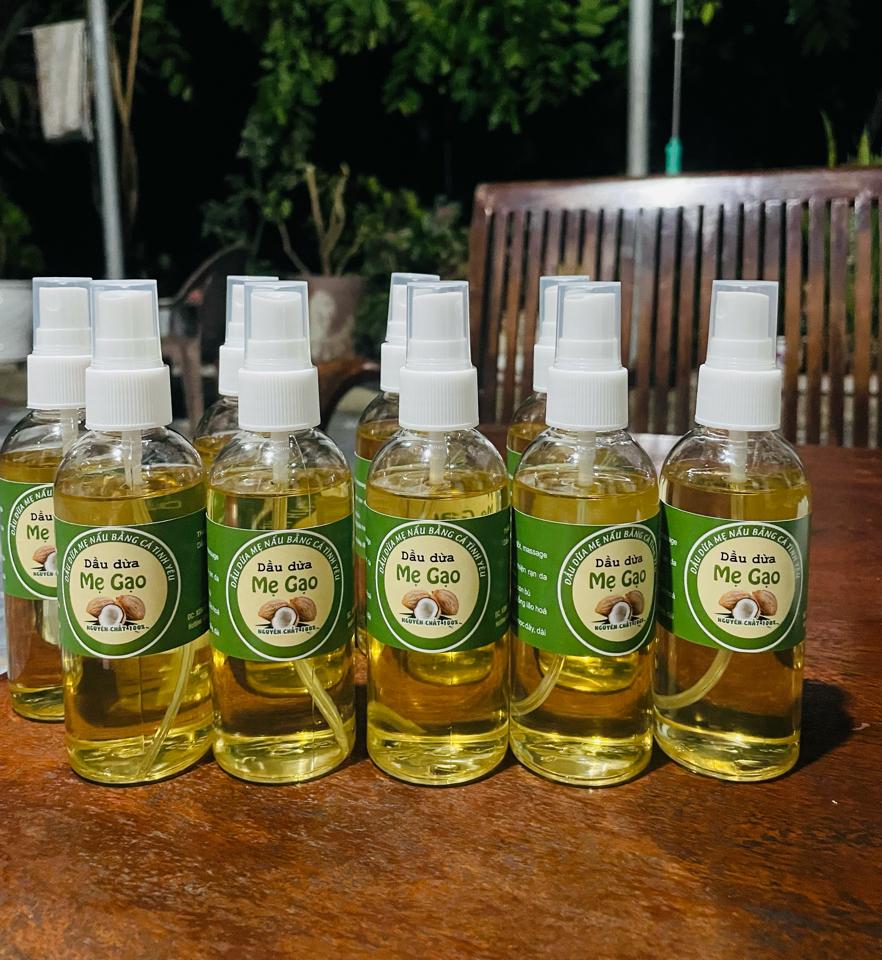 Dầu dừa nguyên chất lọ 100ml-duoc-ban-tai-Nông sản Xanh