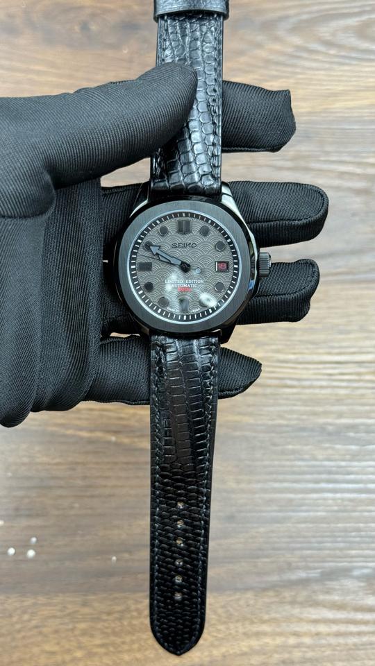 Seikomod Aquanuat 40mm sóng nhật da kì đà lịch đỏ-duoc-ban-tai-NGUYÊN độ đồng hồ (seikomod)