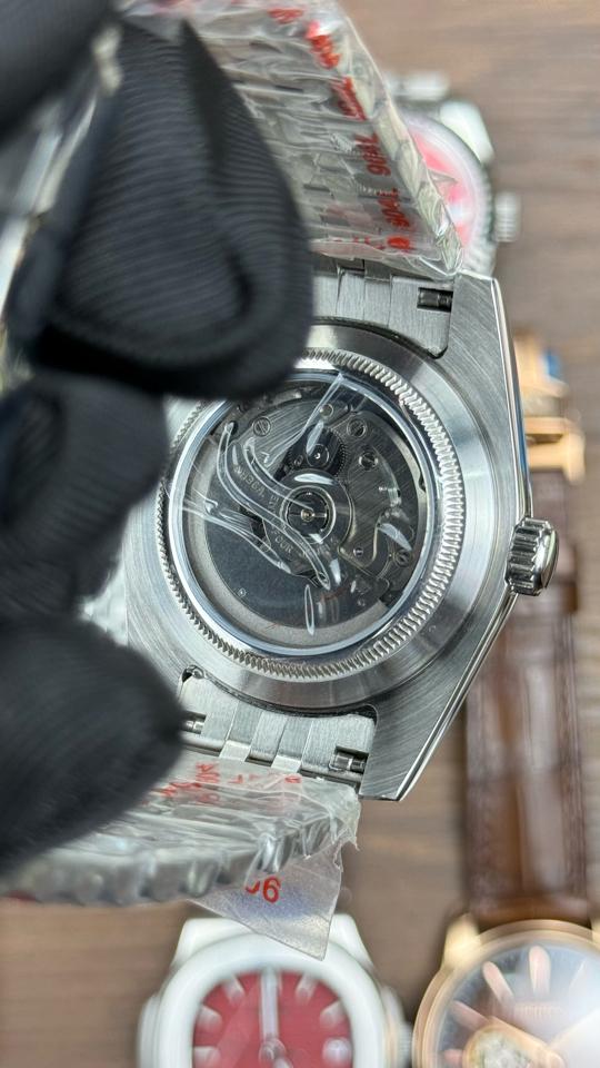 Seikomod DateJust đỏ-duoc-ban-tai-NGUYÊN độ đồng hồ (seikomod)