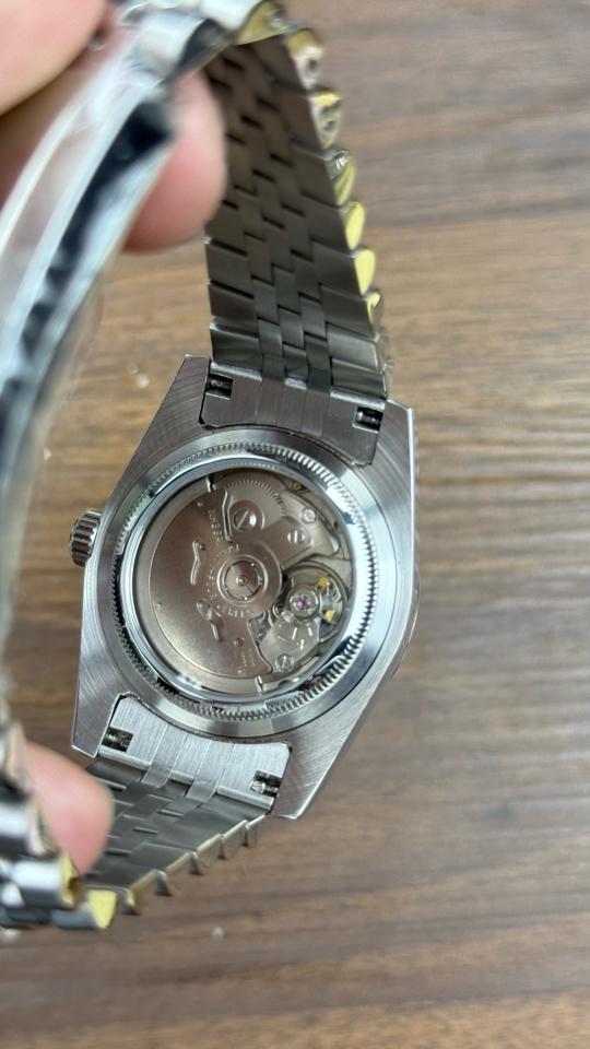 Seikomod DateJust đen la mã-duoc-ban-tai-NGUYÊN độ đồng hồ (seikomod)
