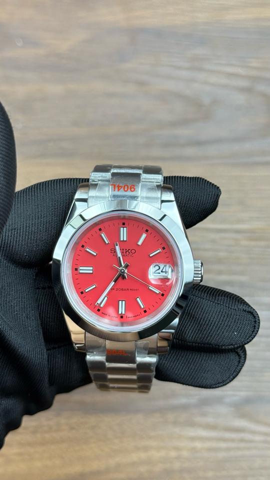 Seikomod Datejust mặt đỏ-duoc-ban-tai-NGUYÊN độ đồng hồ (seikomod)