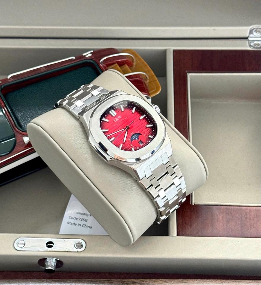 I&W Carnival IW735G đỏ-duoc-ban-tai-NGUYÊN độ đồng hồ (seikomod)