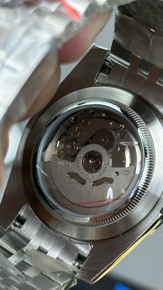 Seikomod DateJust đỏ niềng đá-duoc-ban-tai-NGUYÊN độ đồng hồ (seikomod)