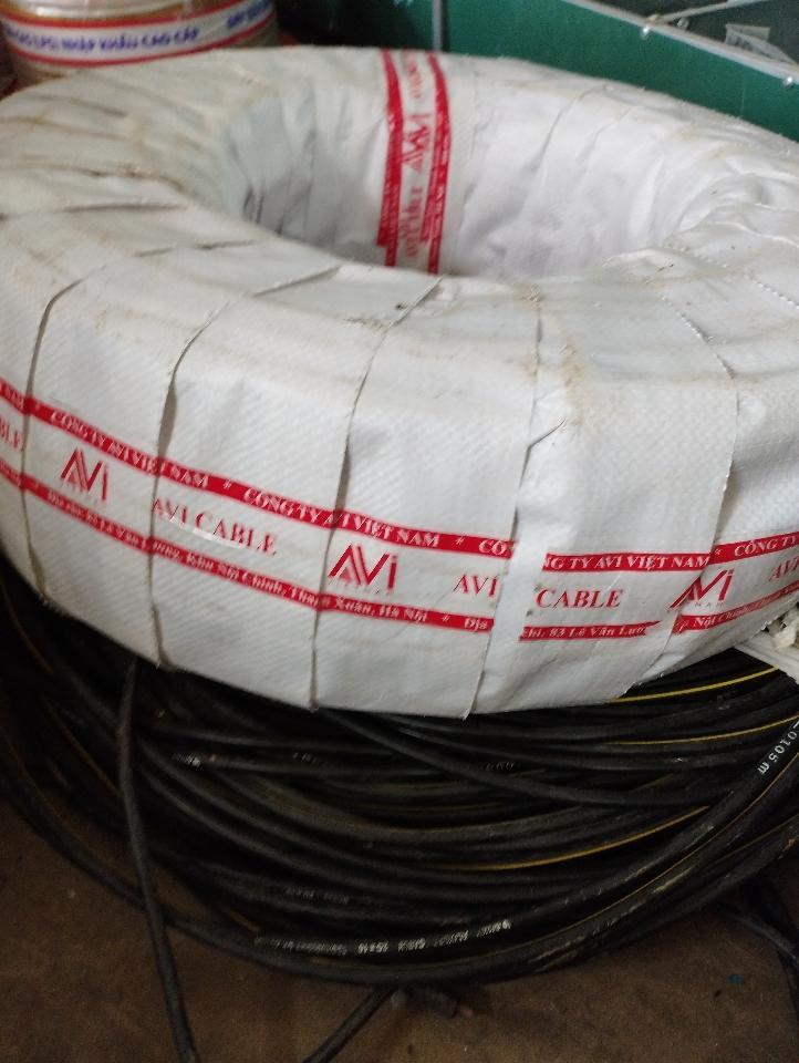 Dây cáp 2×4.0-duoc-ban-tai-ĐẠI LÝ: NGUYÊN LIÊN chuyên Sơn gạch - vật tư điện nước - điện lạnh - đồ gia dụng - thiết bị vệ sinh cao cấp vv...