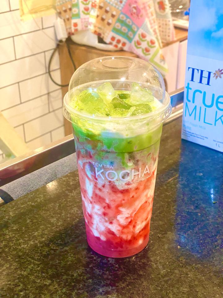Dâu Matcha Latte -duoc-ban-tai-TIỆM TRÀ KOCHA