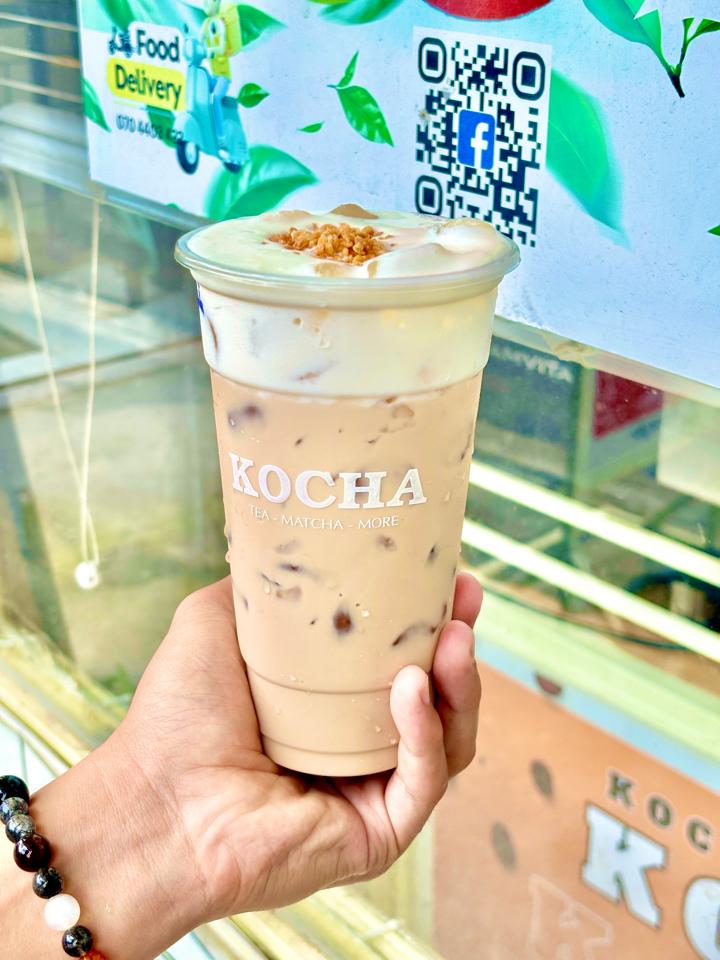 Trà Sữa Kem Dừa Phô Mai-duoc-ban-tai-TIỆM TRÀ KOCHA