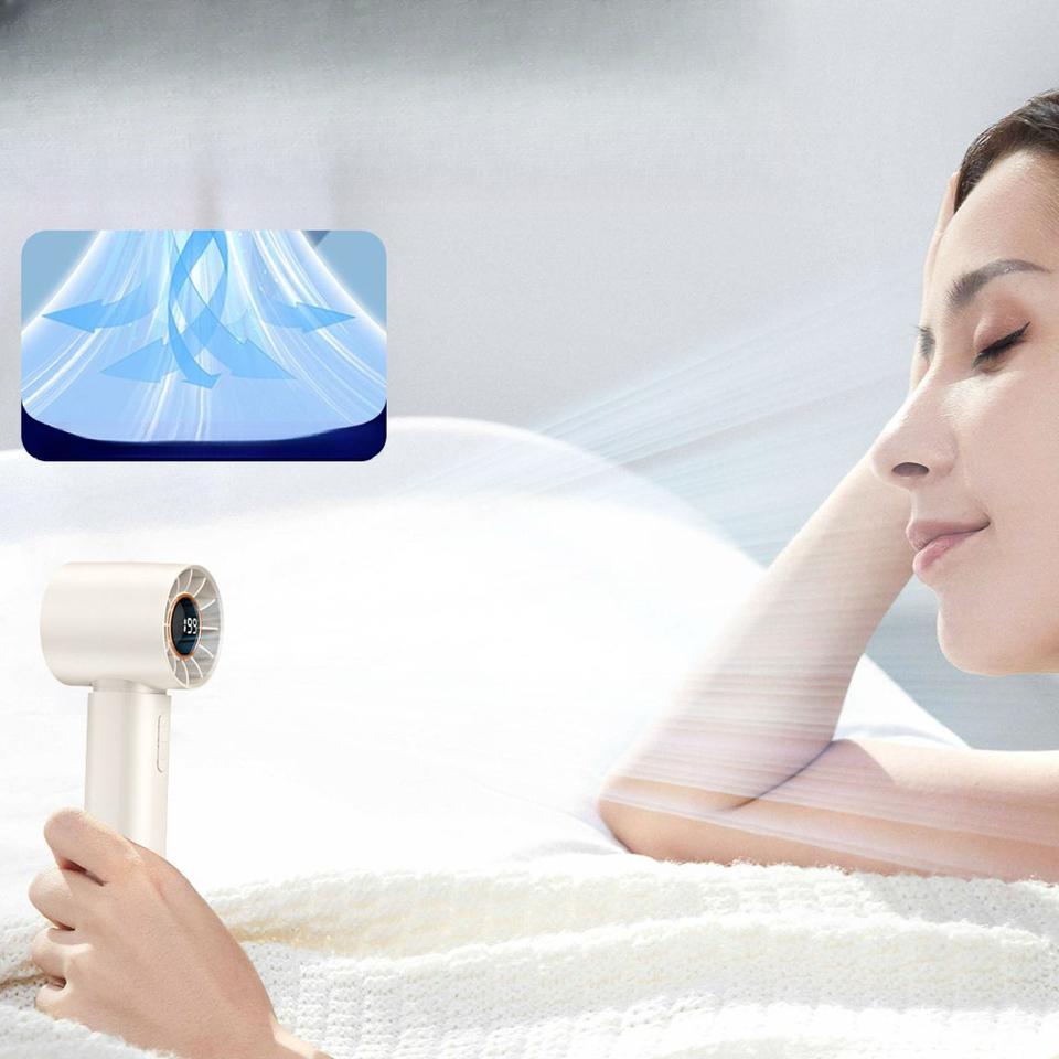 Quạt tích điện hiển thị đèn led T12-duoc-ban-tai-BT Mart - Siêu thị dành cho Người bận rộn